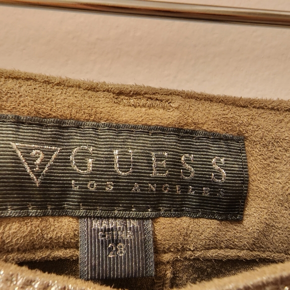 Guess mini skirt - Picture 3 of 8